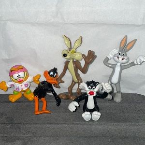 🧡Lot of Loony Tune Figures 1989 & bonus Garfield 1982
